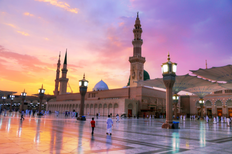 Why choose our 5 star Umrah packages from the UK with Ahad Travel